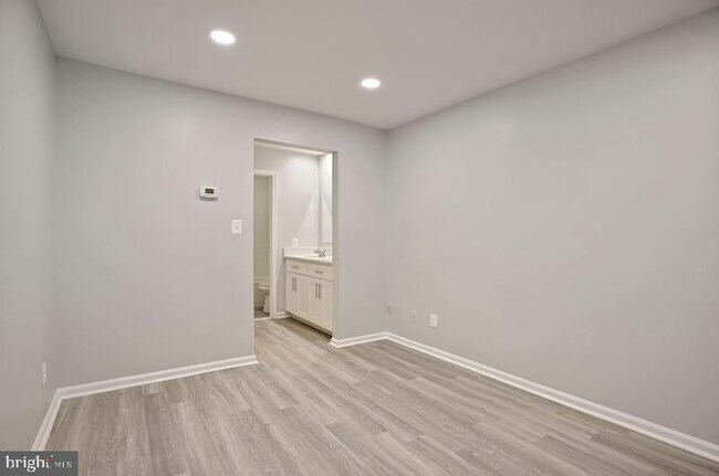Building Photo - 3152 Covewood Ct
