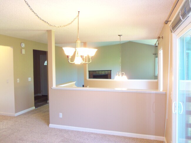 Building Photo - 1858 Sally Creek Cir