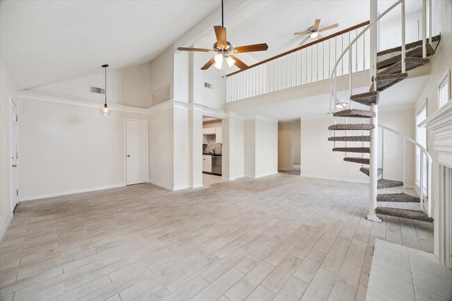 Building Photo - 5715 S Magazine Cir