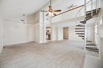 Building Photo - 5715 S Magazine Cir