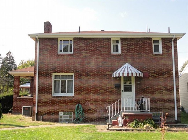 Building Photo - 3704 Windgap Ave 3 Bedroom Home
