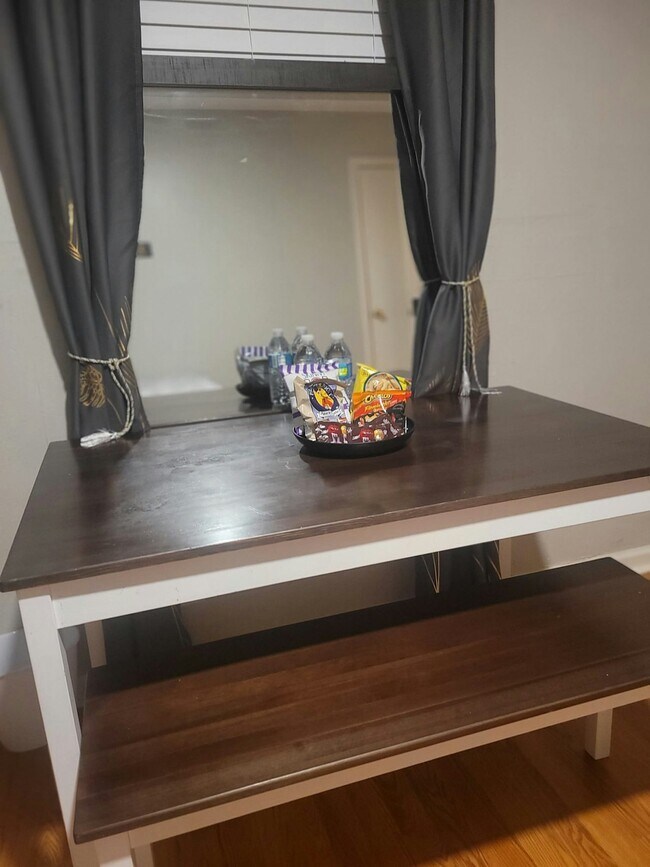 Foto del edificio - 4106 Grapevine St