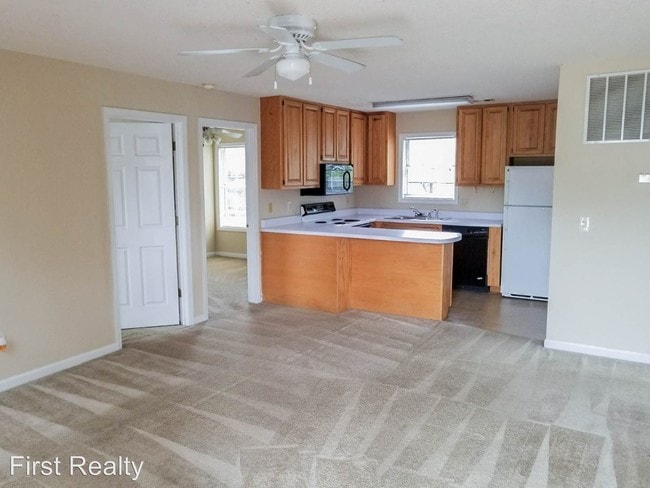 Building Photo - 4 br, 2 bath Apartment - 141 Thomas Street