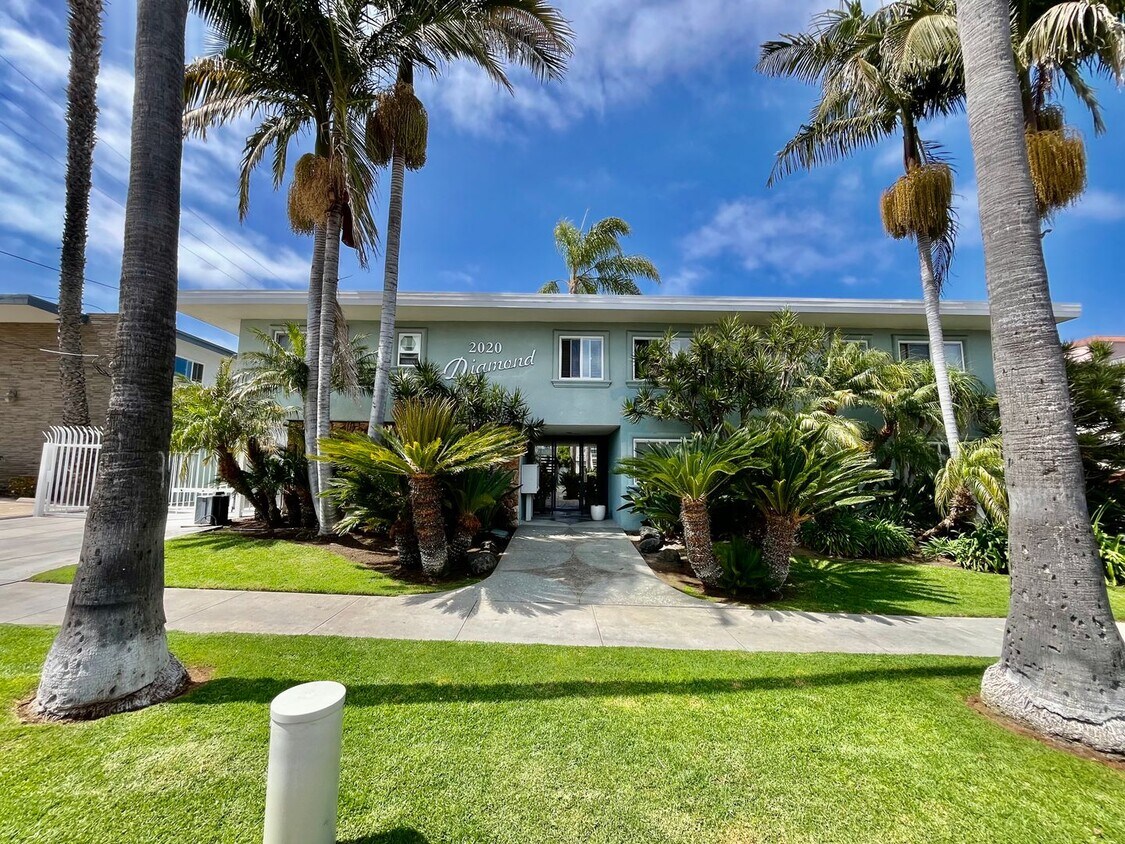 Primary Photo - Great 2B 2BA Condo in Pacific Beach