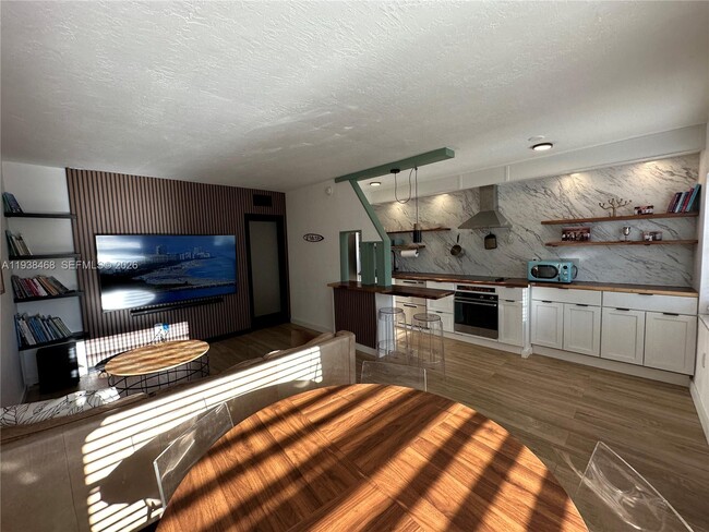 Foto del edificio - 1860 Venice Park Dr