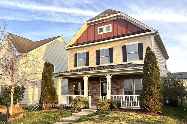 Building Photo - 1012 Crinoline Ln