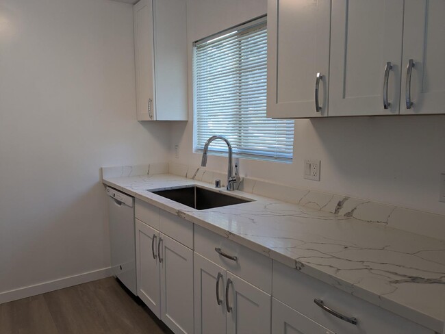 Foto del edificio - 1285 Hoover St