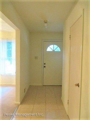 Building Photo - 4 br, 3.5 bath House - 1740 Chain Bridge Road