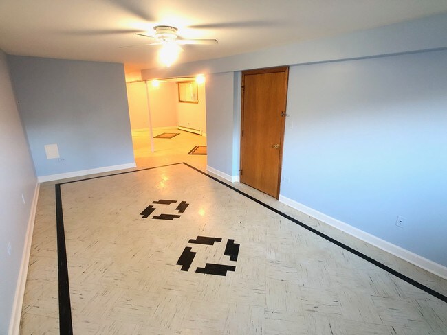 Foto del edificio - 4521 South Saint Louis Avenue, Unit BSMT