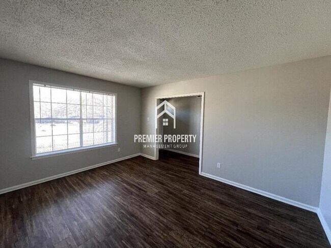 Foto del edificio - 3999 Hanna - Available Now!