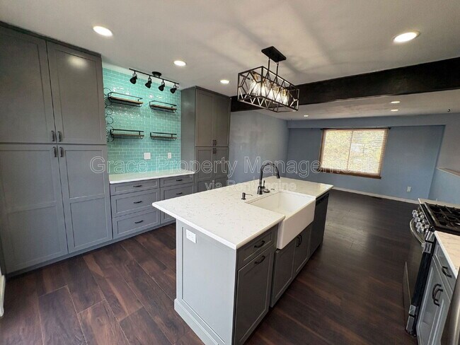 Foto del edificio - 3054 S Fraser St