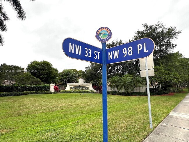 Foto del edificio - 9842 NW 29th St