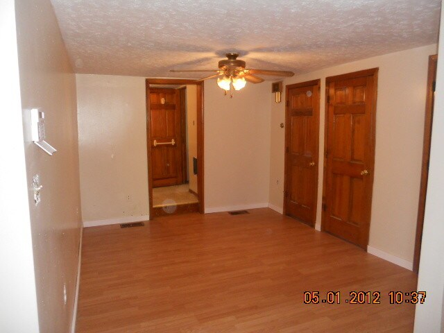 Primary Photo - 3257 McClure Ave