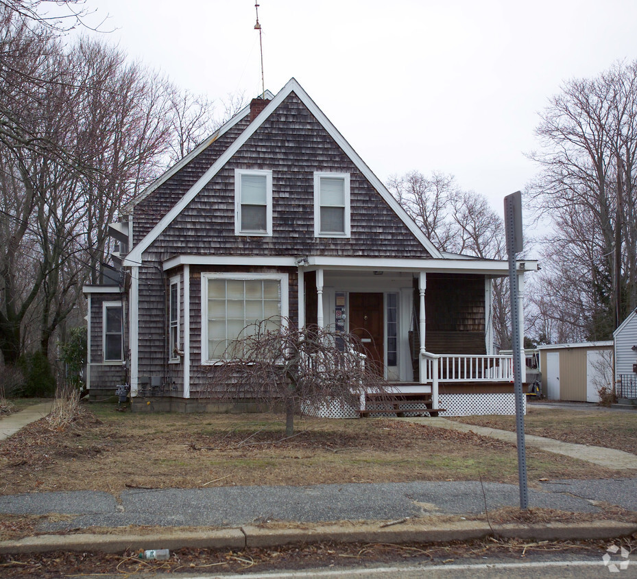 Primary Photo - The Embassy