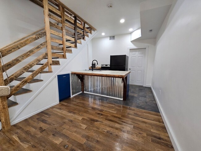 Building Photo - Be the First!  Beautifully renovated townh...