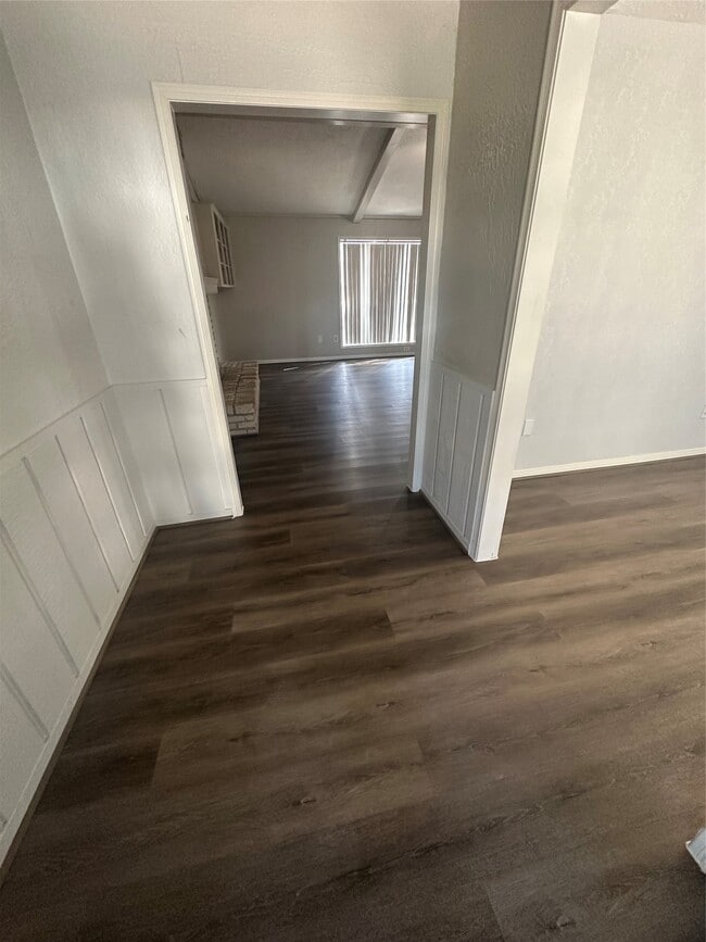 Foto del edificio - 29031 Elmwood Dr