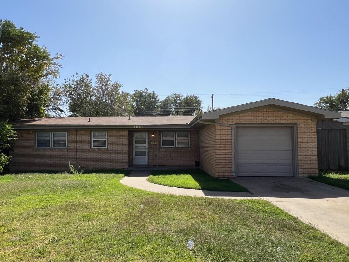 Foto principal - 4803 45th St