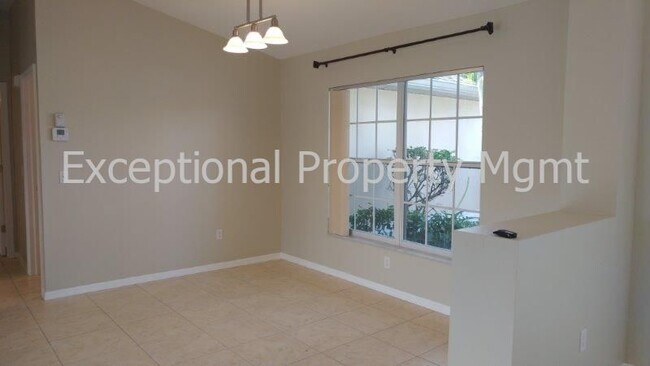 Foto del edificio - 3 Bed 2 Bath SW CAPE Home! With Lawn Service Included!