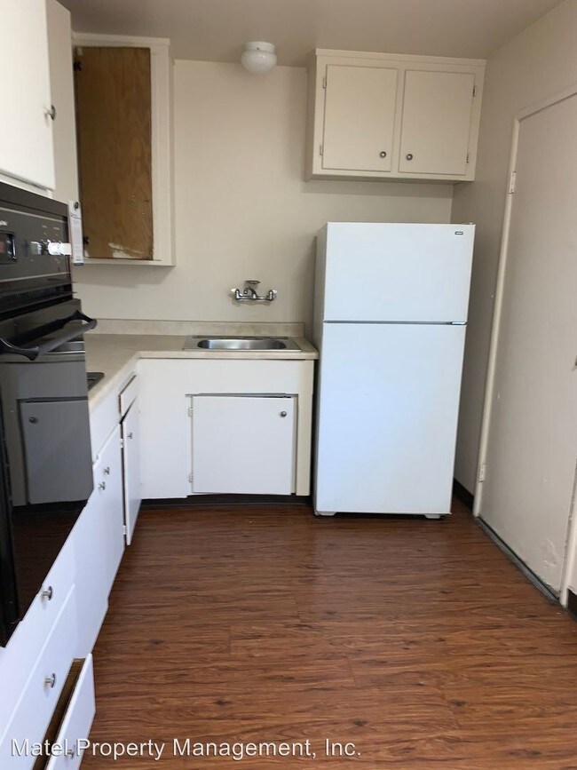 617 Tully Rd, Modesto, CA 95350 Room for Rent in Modesto, CA