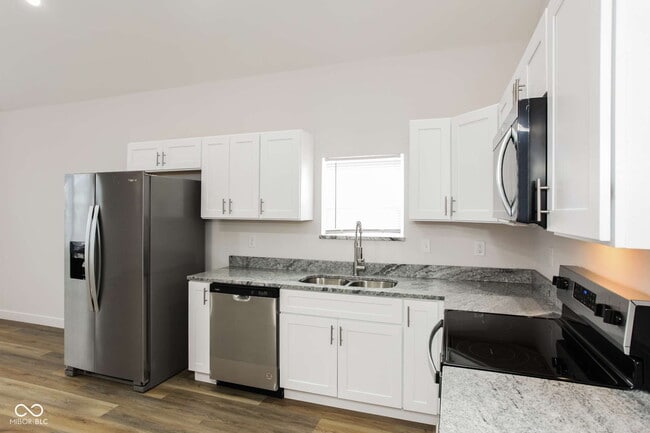 Foto del edificio - 2950 Winthrop Ave