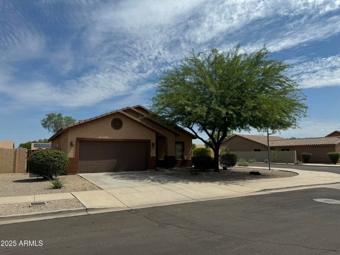 Foto principal - 2606 W Darrel Rd
