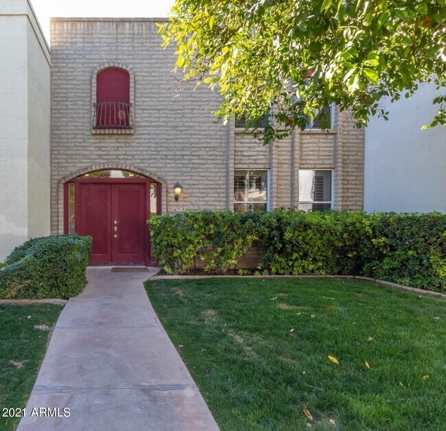 Building Photo - 7678 E Minnezona Ave