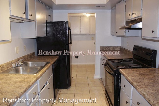 Building Photo - 4 br, 2.5 bath House - 3331 Kirby Trees Place