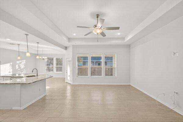 Foto del edificio - 13825 Suntan Ave