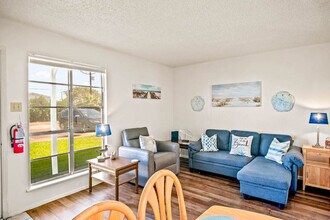 Building Photo - 2025 Eleventh Street-SI FL1-ID1023252P