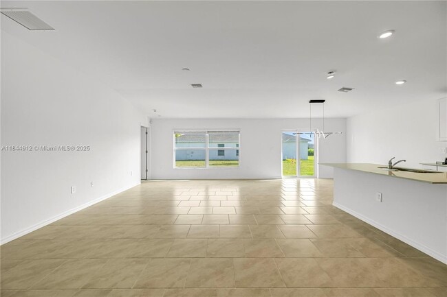 Building Photo - 19941 Green Pasture Rd