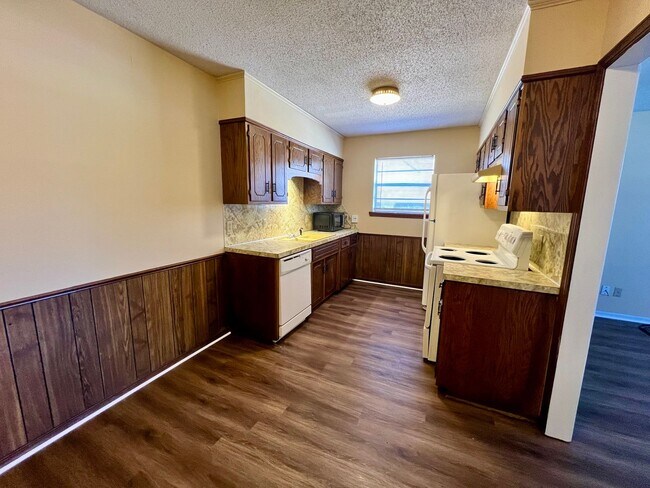 Foto del edificio - 1112-1114 Tancred Ave