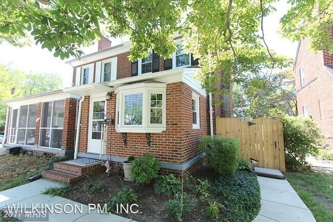 Building Photo - 2 br, 2 bath House - 1102 S. 16th St