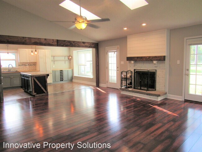 Foto del edificio - 3 br, 2 bath House - 280 Huff Drive