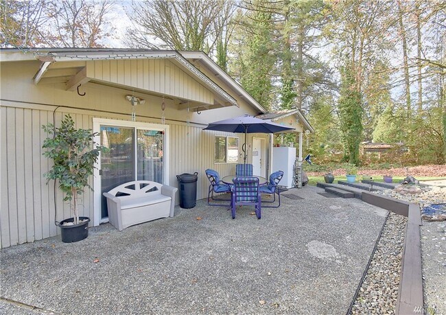Building Photo - 18620 NE Woodinville Duvall Rd