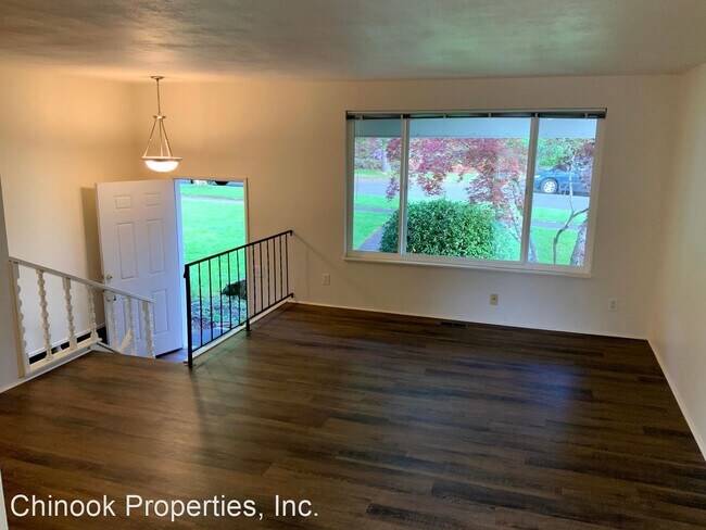 Foto del edificio - 4 br, 2 bath House - 4395 Pearl St