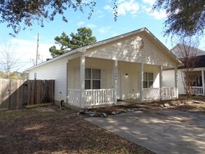 Building Photo - 21406 Berry Vine St