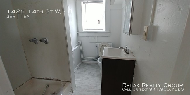 Building Photo - Affordable 2 bed/ 1 bath with den