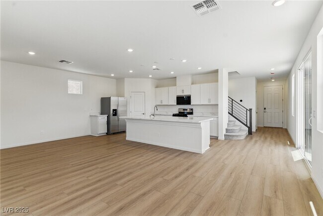 Foto del edificio - 9174 Vesey Ave