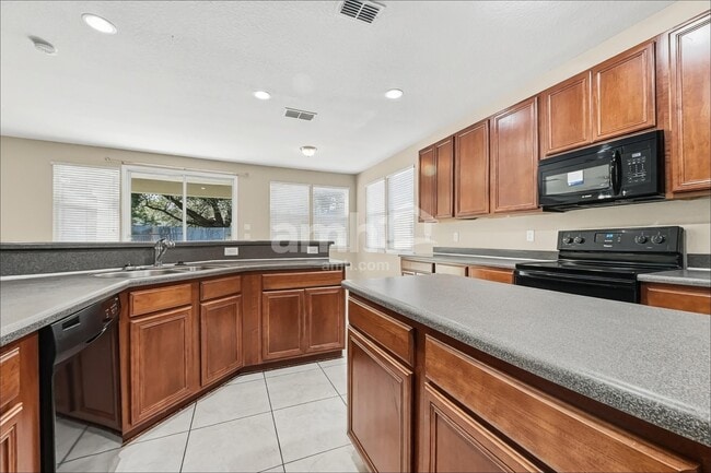 Building Photo - 4032 Ringneck Dr
