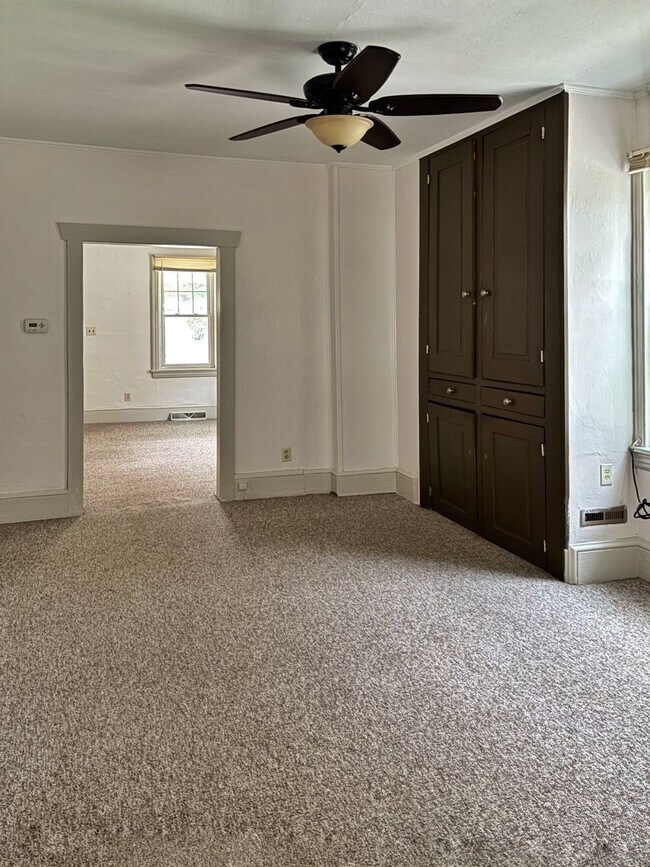 Foto del edificio - 3 bed 1.5 bathroom apartment in Harleysvil...