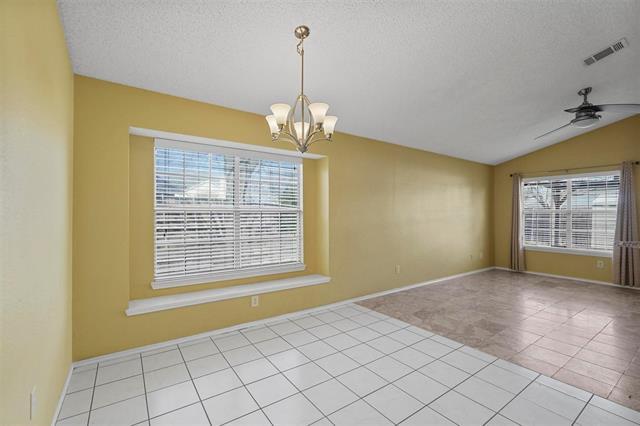 Building Photo - 2914 Daisy Ct