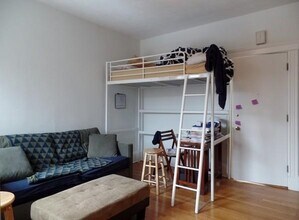 Building Photo - 99 Marion St