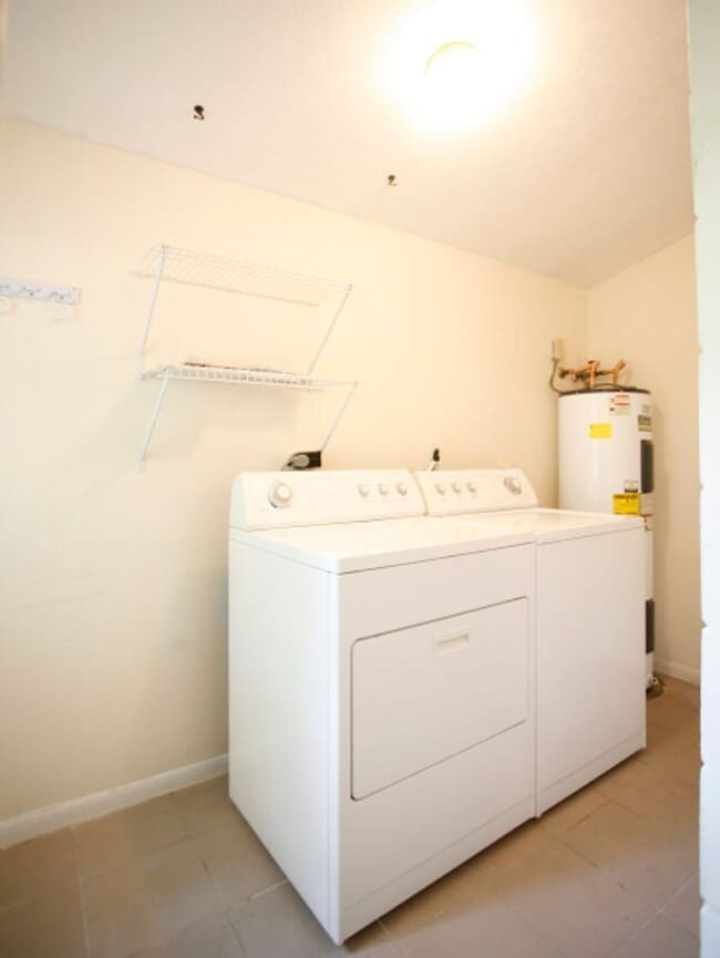 Foto del edificio - Charming 3-bedroom, 2-bath home in the Northwood community