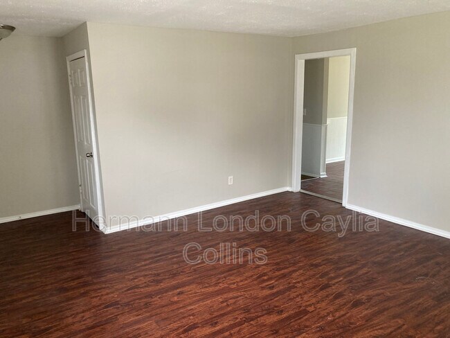 Building Photo - 233 Habecking Dr