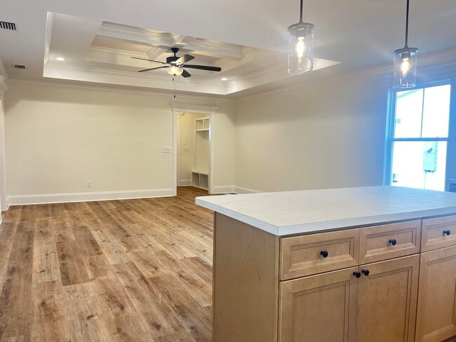 Building Photo - 31 Klickitat Dr