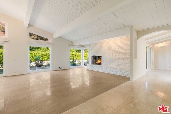Building Photo - 1200 El Hito Cir