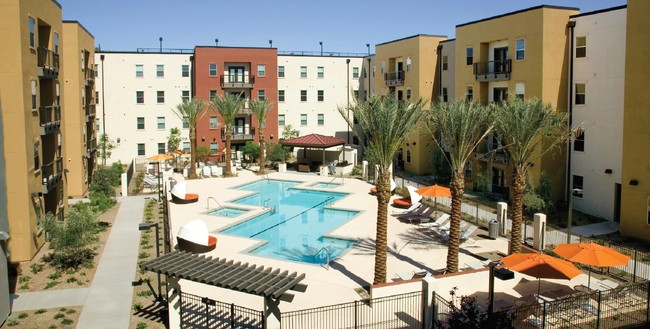 Sol Apartments In Tempe