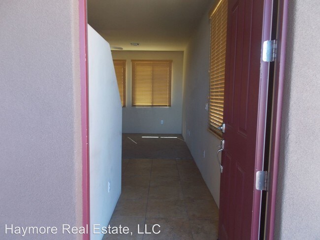 Building Photo - 2064 Cascadia Dr