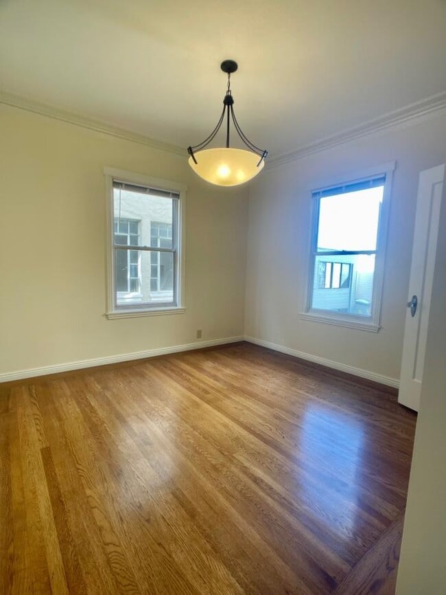 Building Photo - 1 bedroom in San Francisco CA 94123