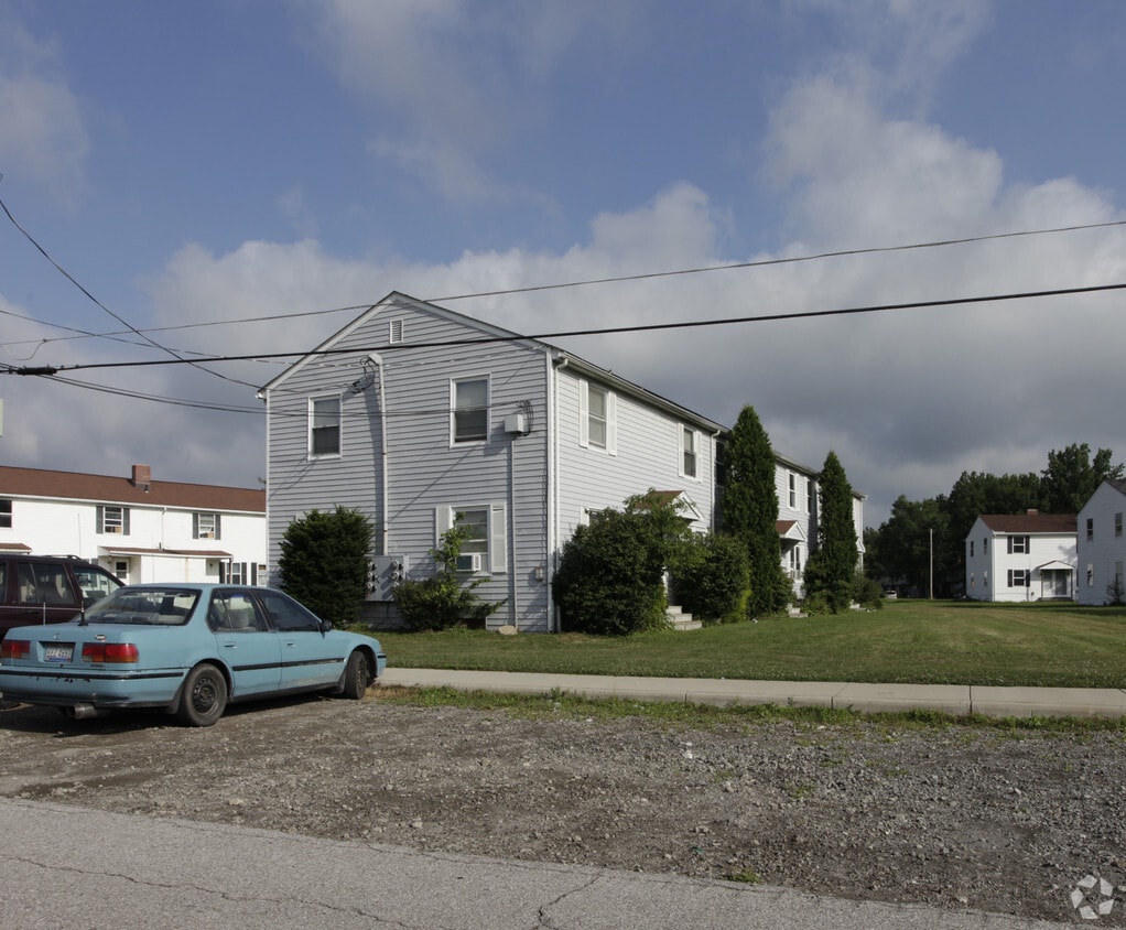 9627 Community Rd, Windham, OH 44288 Apartments in Windham, OH